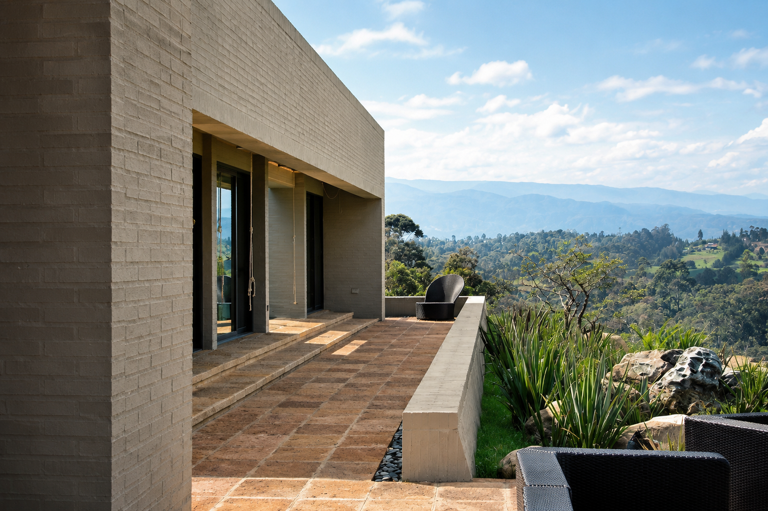 Imagen del proyecto VIL 01, casa de campo en Boyacá, CO, con madera de eucalipto y teja de barro — arquitectura de LINEA PRIMA, arquitectos en Bogotá.